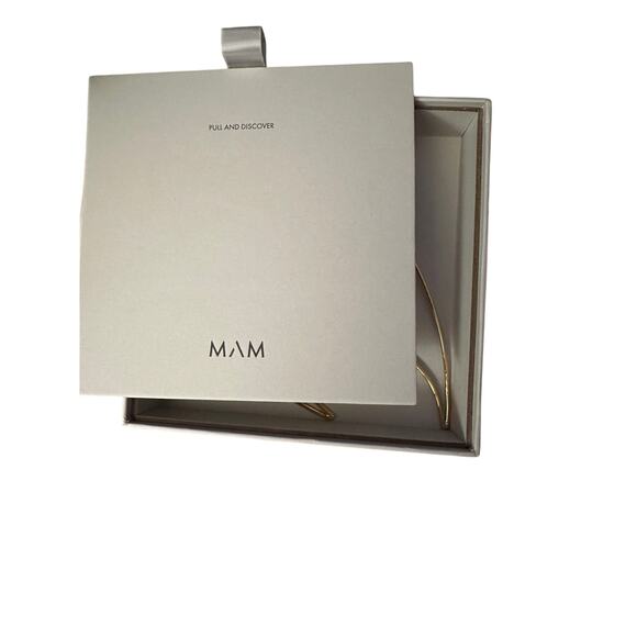 MAM BIG Heart Earring Hoops in Gold - NIB (4 Inches) - Picture 8 of 9